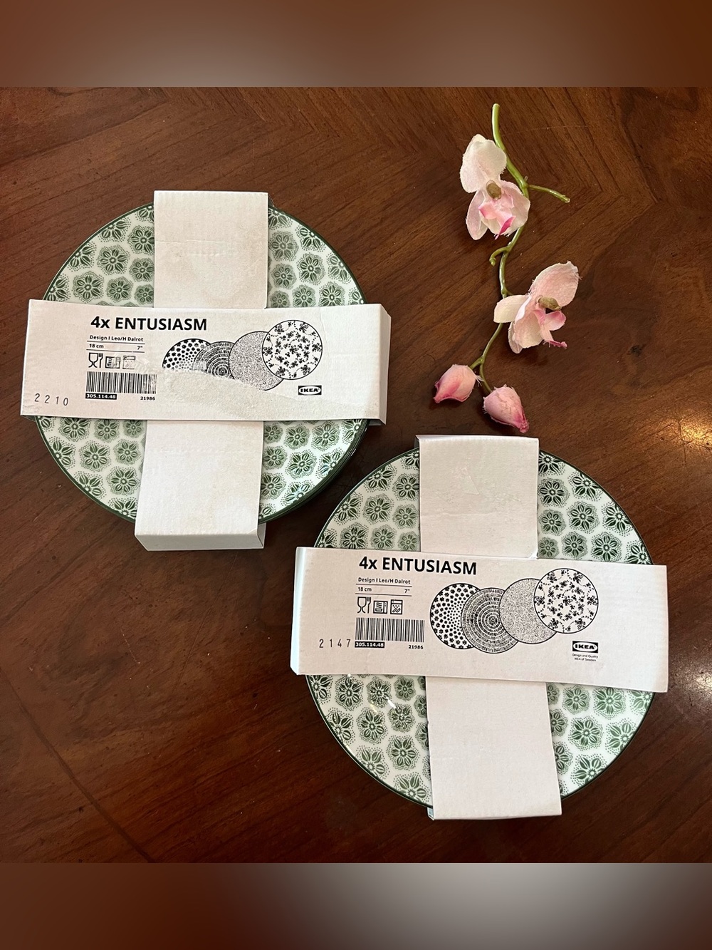 NEW Set of 8 IKEA Entusiasm Green & White Patterned Side Plates Discontinued NWT
